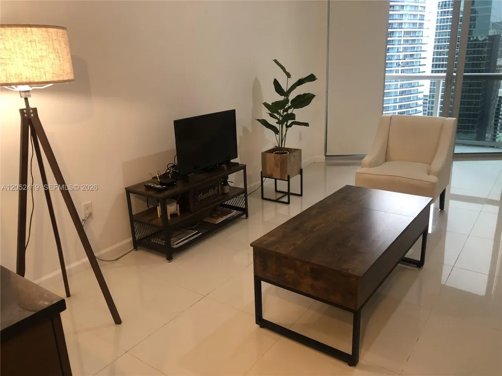 475 Brickell Ave #4008 Miami, FL 33131