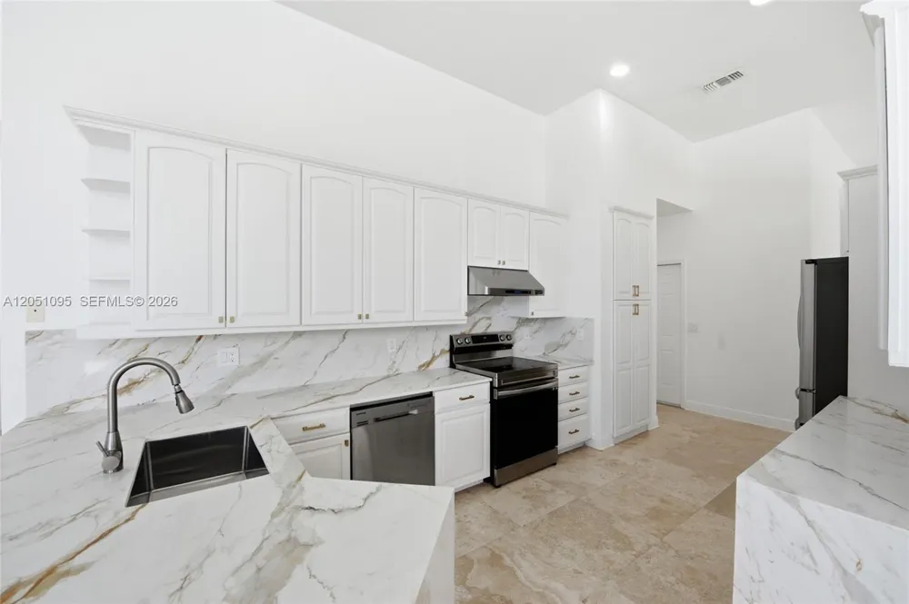 2667 Palmer Pl Weston, FL 33332