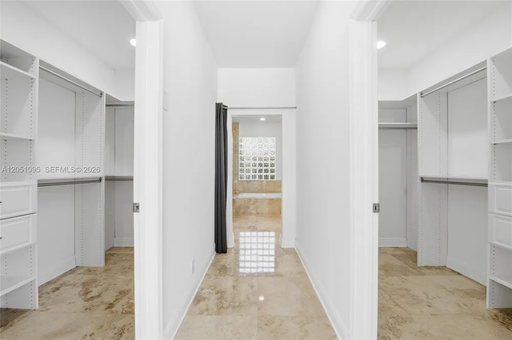 2667 Palmer Pl Weston, FL 33332