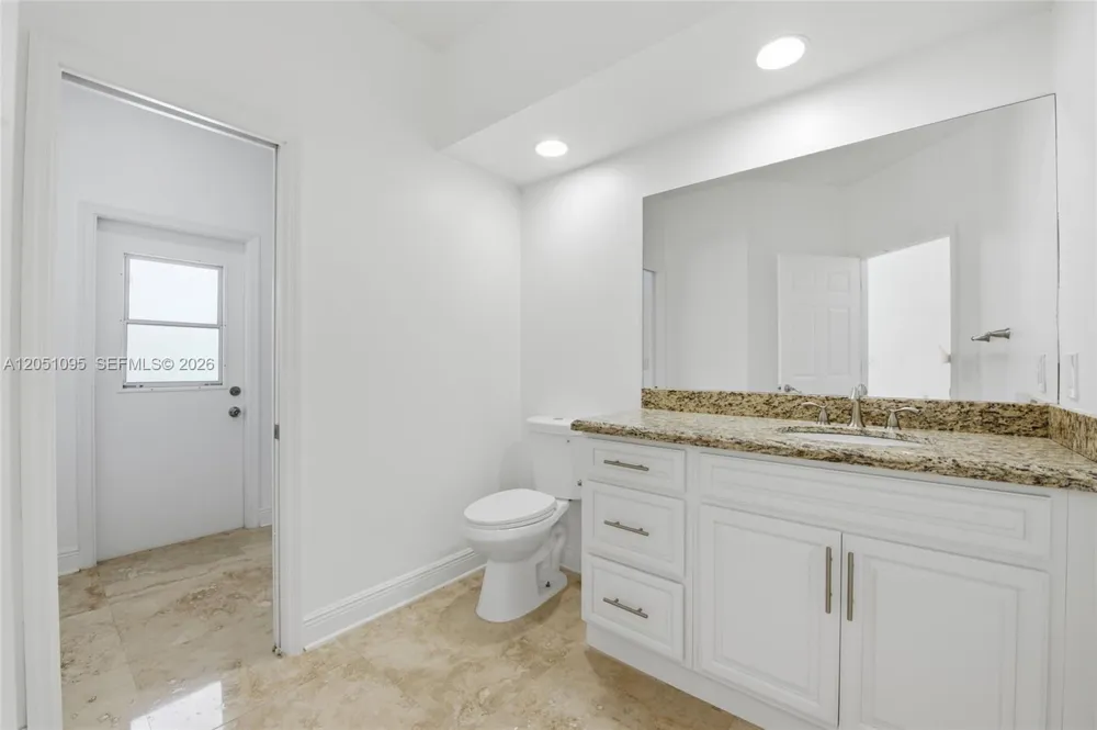 2667 Palmer Pl Weston, FL 33332