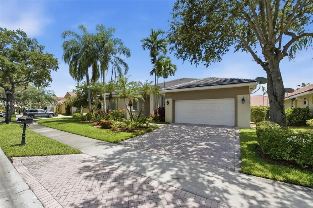 2667 Palmer Pl Weston, FL 33332