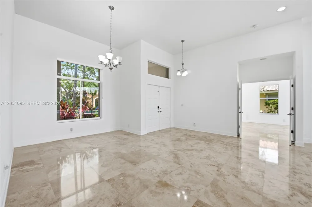2667 Palmer Pl Weston, FL 33332
