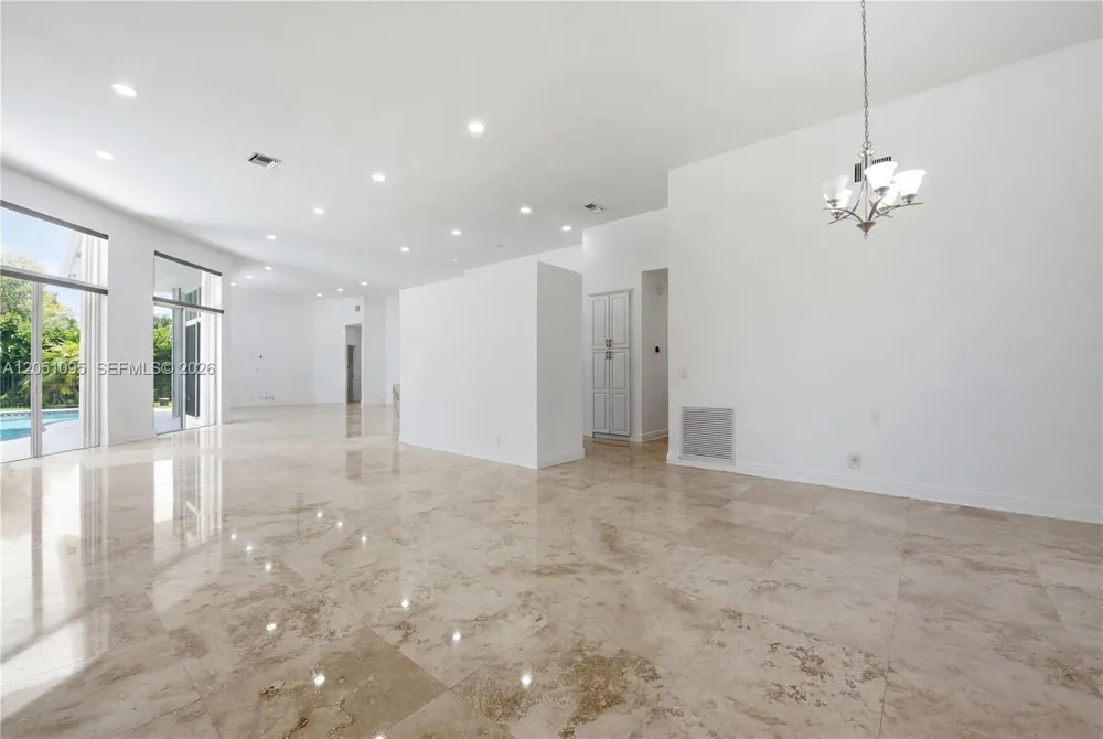 2667 Palmer Pl Weston, FL 33332