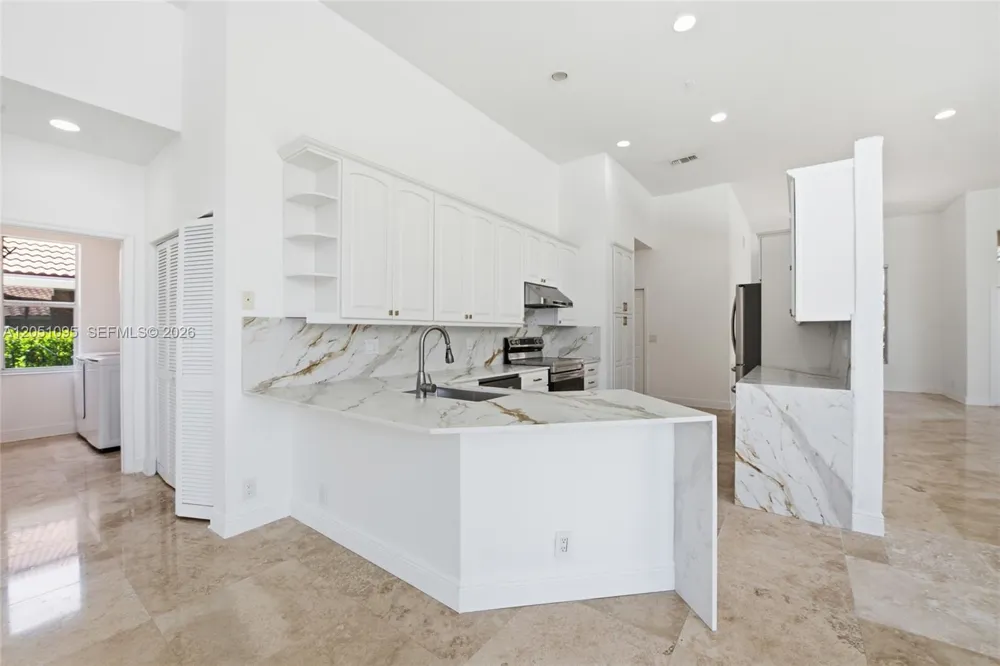 2667 Palmer Pl Weston, FL 33332