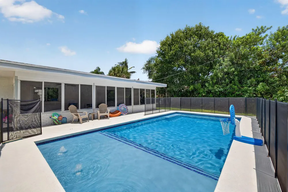 2409 NW Everglades Boulevard Stuart, FL 34994