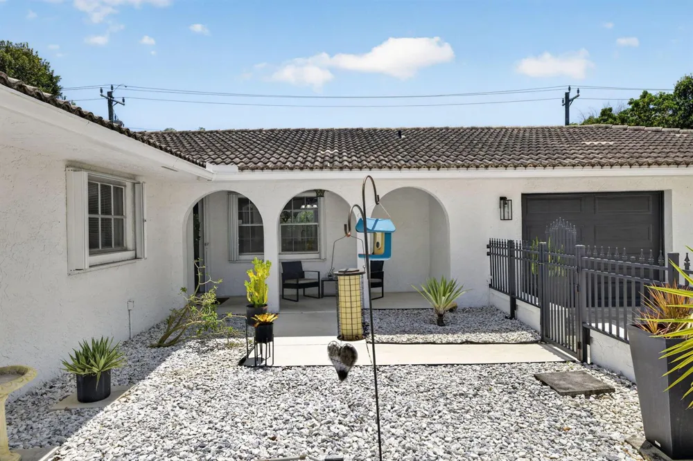 2409 NW Everglades Boulevard Stuart, FL 34994