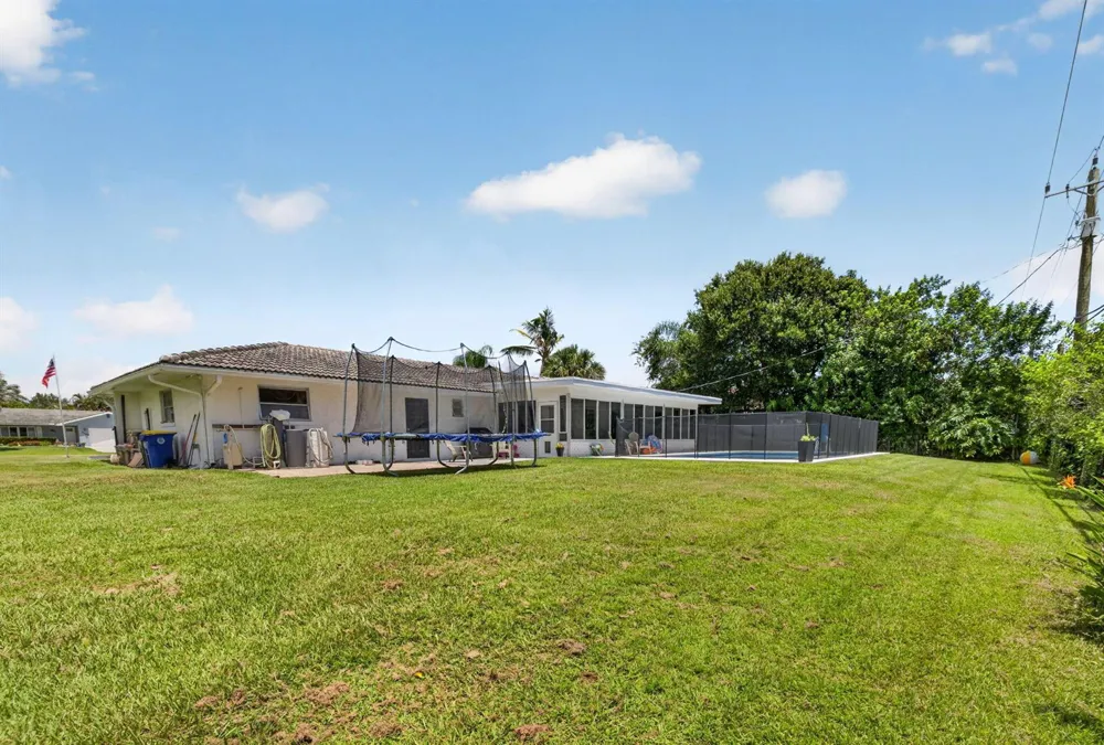 2409 NW Everglades Boulevard Stuart, FL 34994