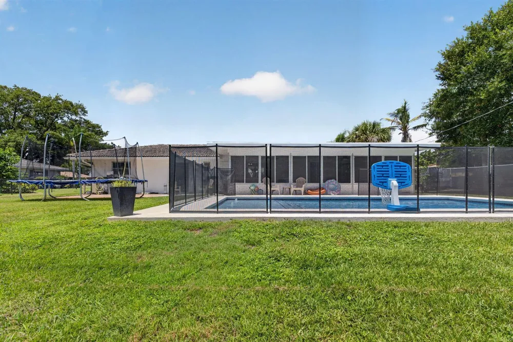 2409 NW Everglades Boulevard Stuart, FL 34994