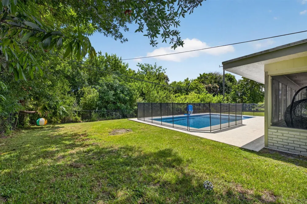2409 NW Everglades Boulevard Stuart, FL 34994