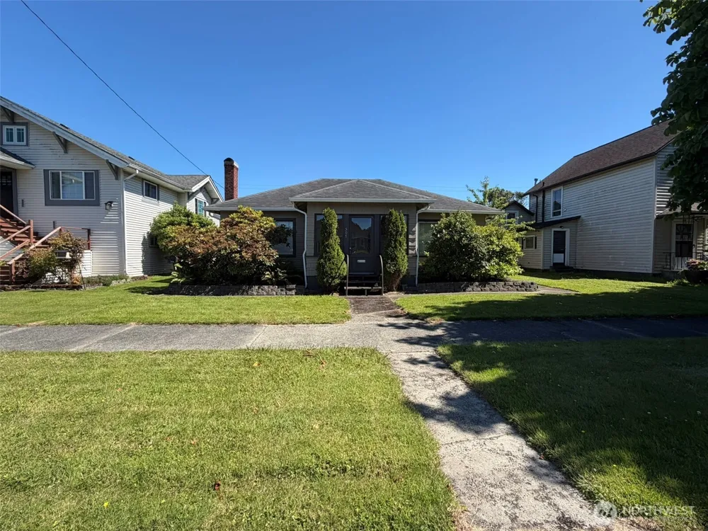 507 W 2nd Street Aberdeen, WA 98520