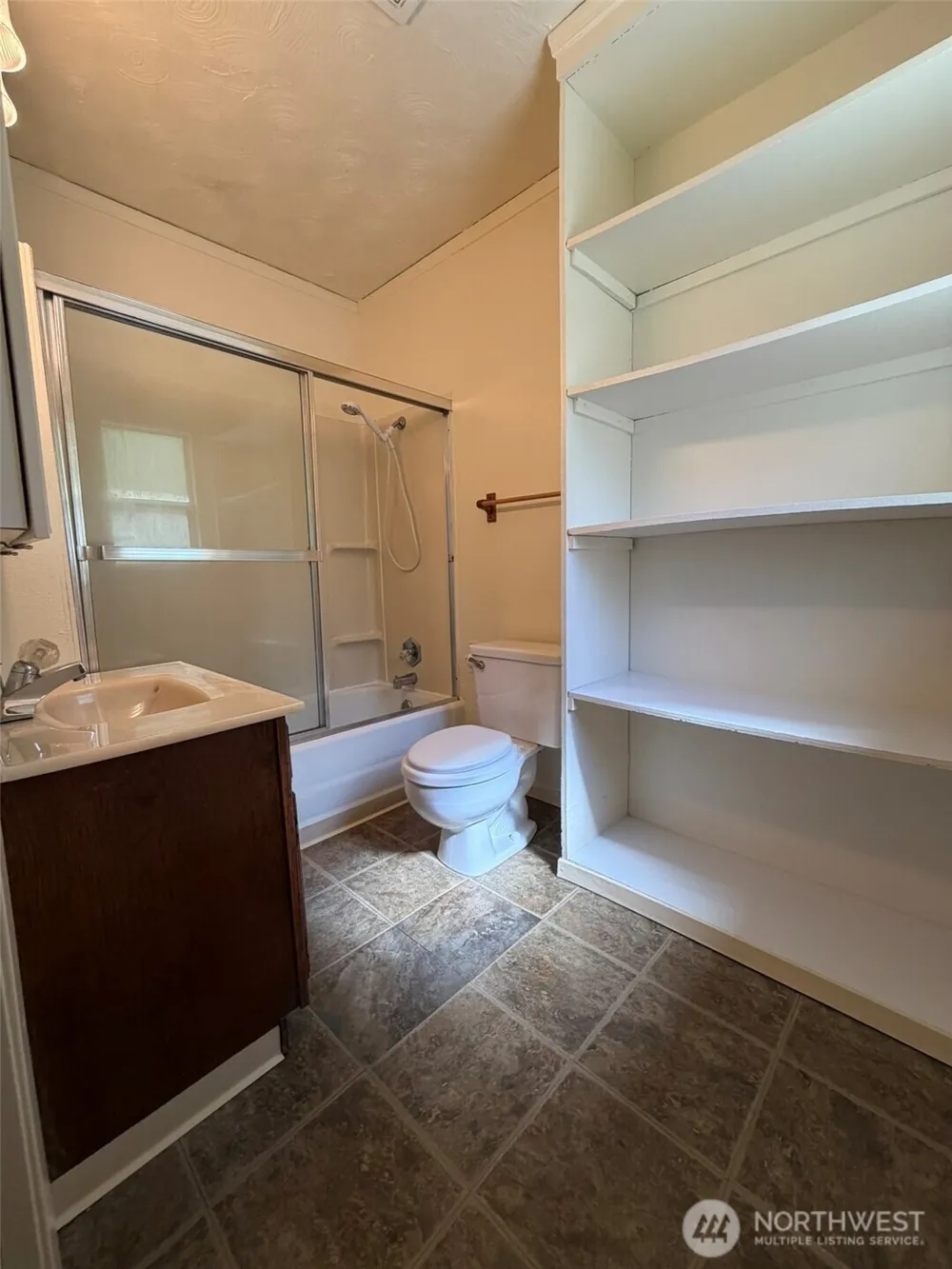 507 W 2nd Street Aberdeen, WA 98520