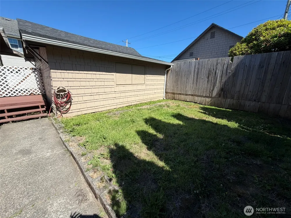 507 W 2nd Street Aberdeen, WA 98520