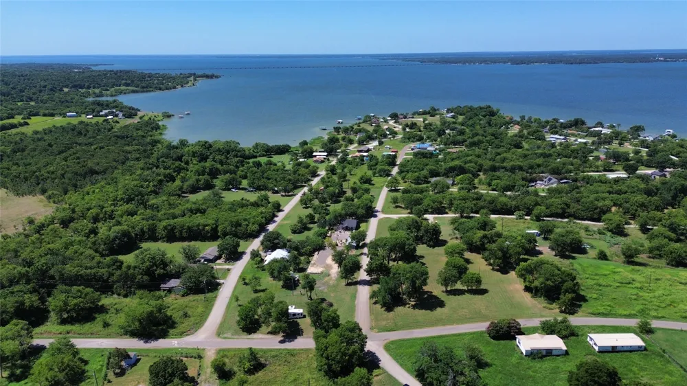 7854 Lake View Drive Lone Oak, TX 75453