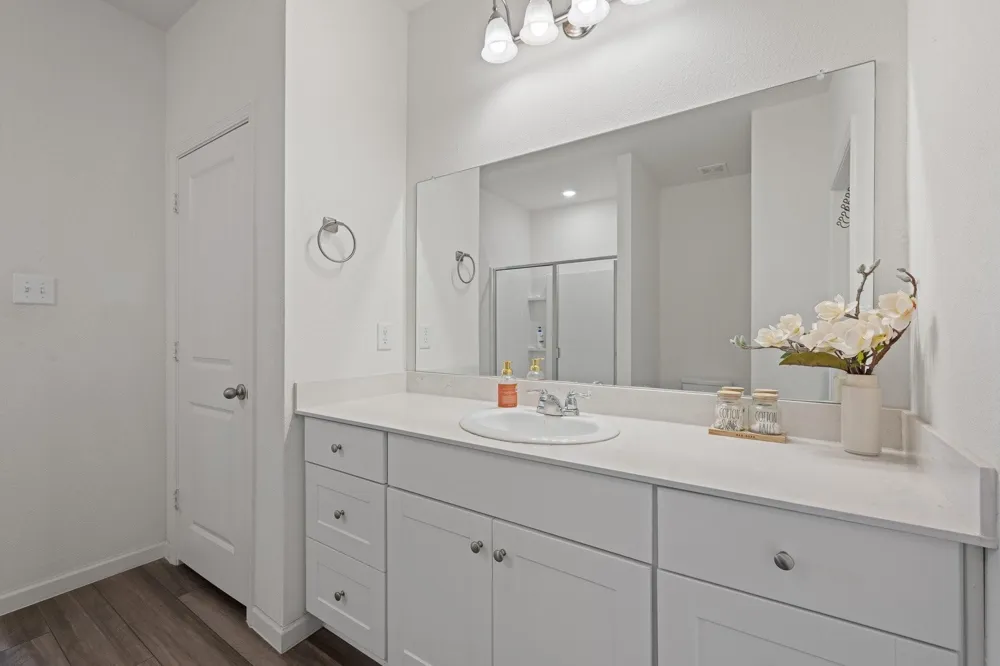 8 Glen Crossings Road Edgecliff Village, TX 76134