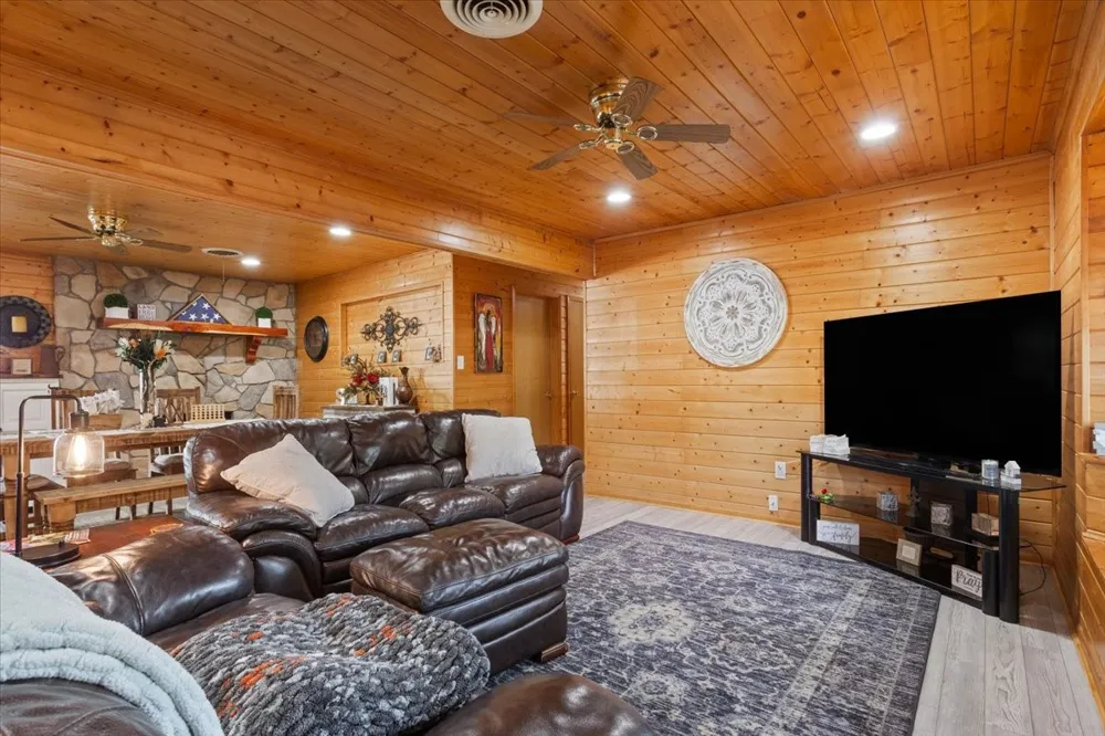 777 LCR 463 Mexia, TX 76667