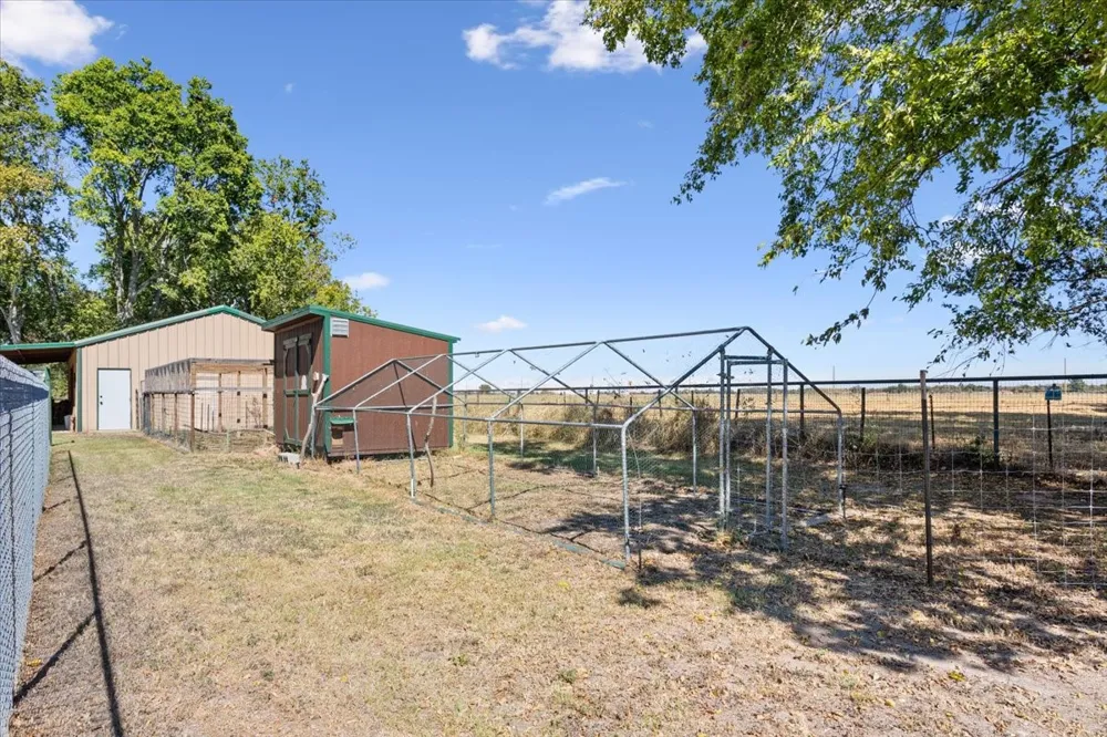 777 LCR 463 Mexia, TX 76667