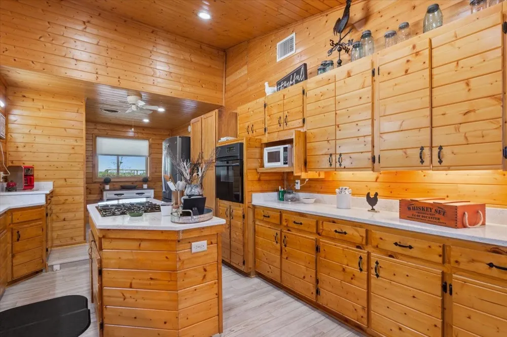 777 LCR 463 Mexia, TX 76667