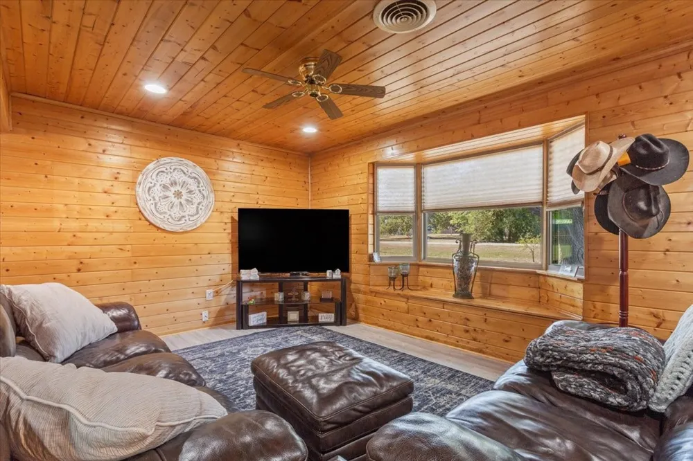 777 LCR 463 Mexia, TX 76667