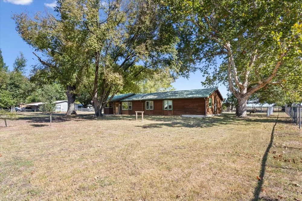 777 LCR 463 Mexia, TX 76667