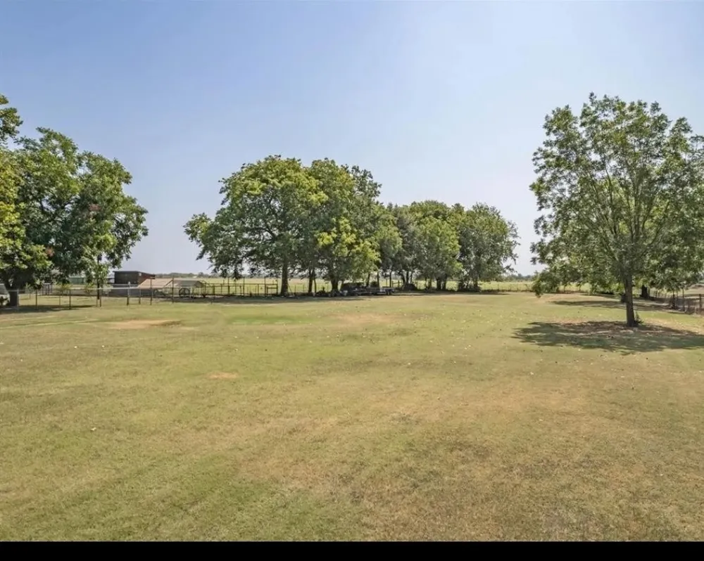 777 LCR 463 Mexia, TX 76667