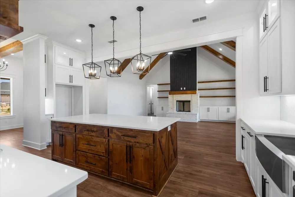 17402 Woodcrest Circle Lindale, TX 75771