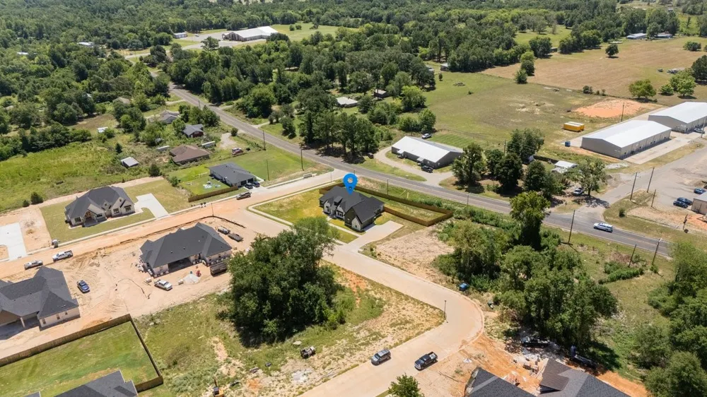 17402 Woodcrest Circle Lindale, TX 75771