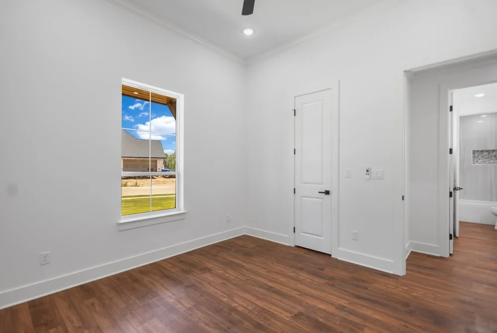 17402 Woodcrest Circle Lindale, TX 75771
