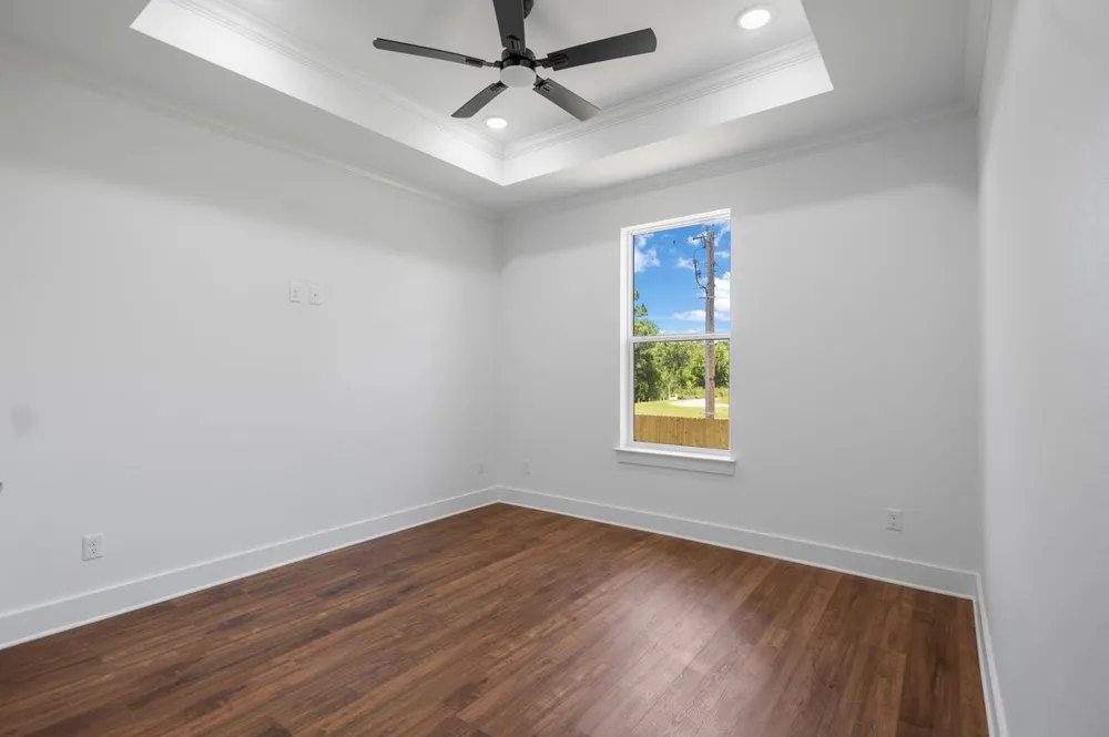 17402 Woodcrest Circle Lindale, TX 75771