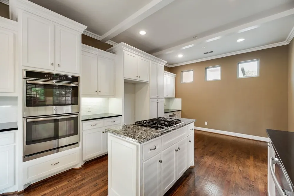2518 Bill Moses Parkway Farmers Branch, TX 75234