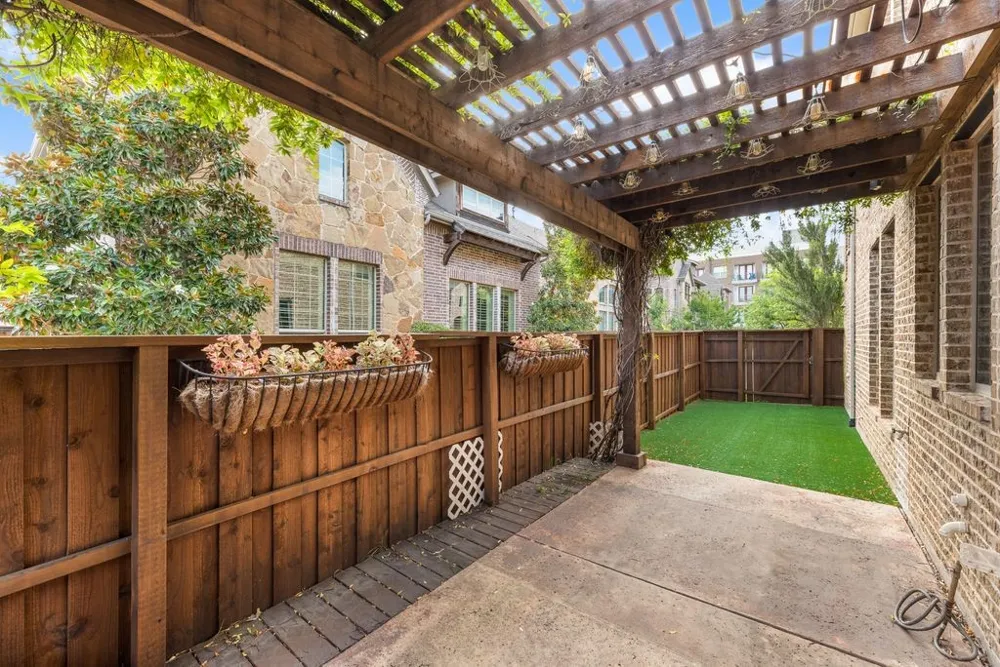 2518 Bill Moses Parkway Farmers Branch, TX 75234