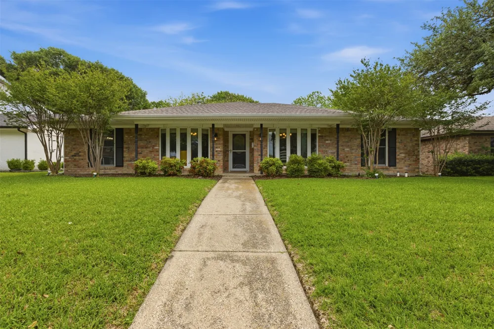 12316 Coolmeadow Lane Dallas, TX 75218