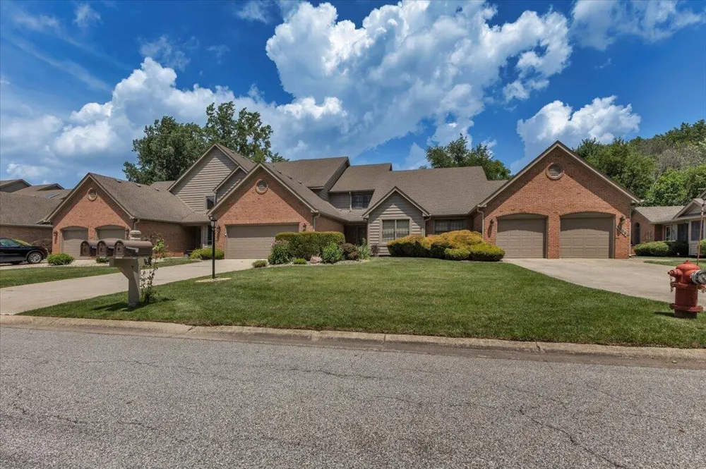 1004 Muirfield Court Schererville, IN 46375