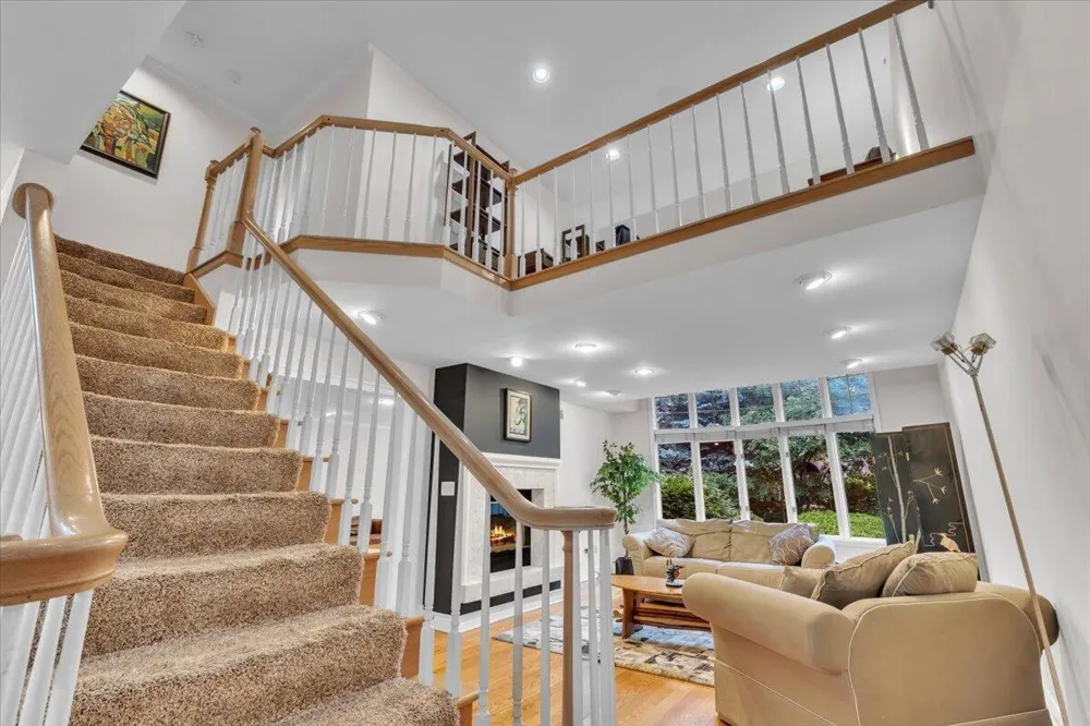 1004 Muirfield Court Schererville, IN 46375