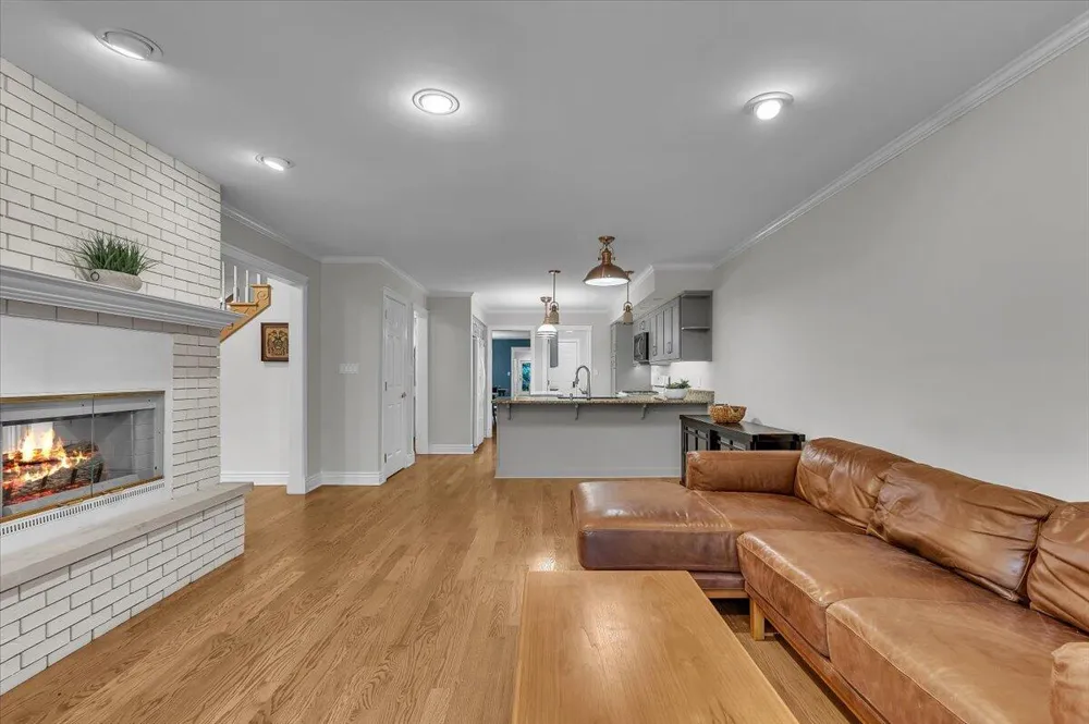 1004 Muirfield Court Schererville, IN 46375