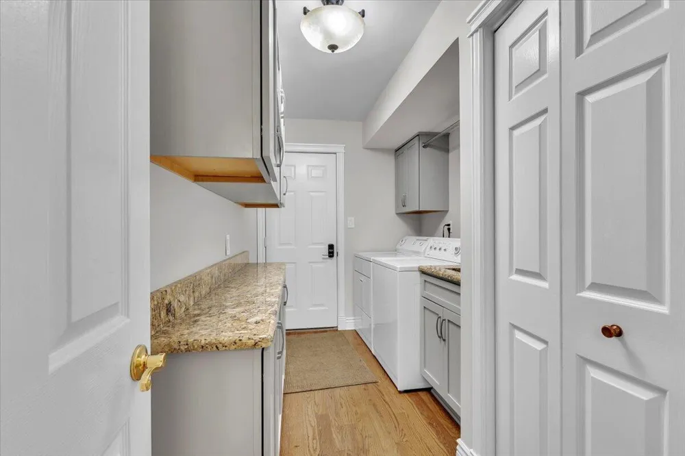 1004 Muirfield Court Schererville, IN 46375