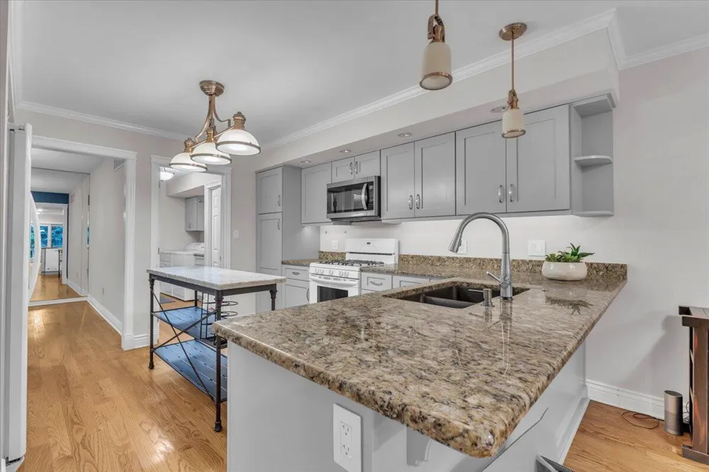 1004 Muirfield Court Schererville, IN 46375