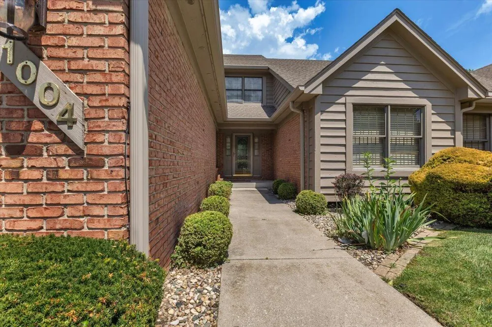 1004 Muirfield Court Schererville, IN 46375