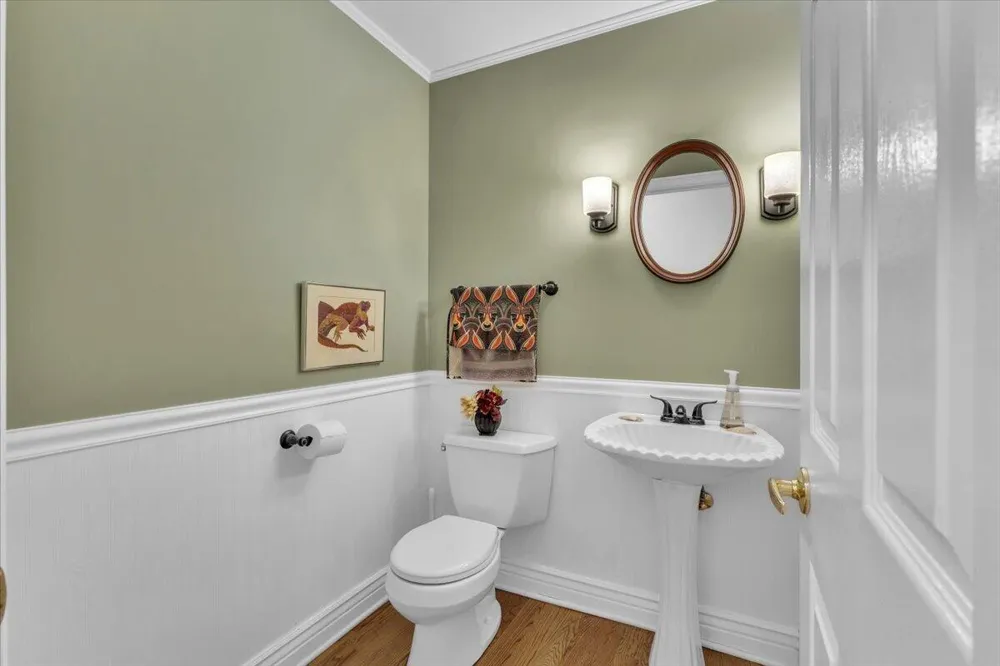 1004 Muirfield Court Schererville, IN 46375