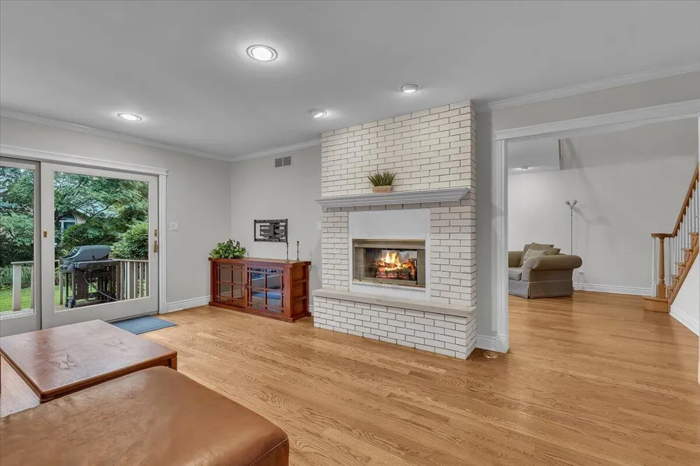 1004 Muirfield Court Schererville, IN 46375