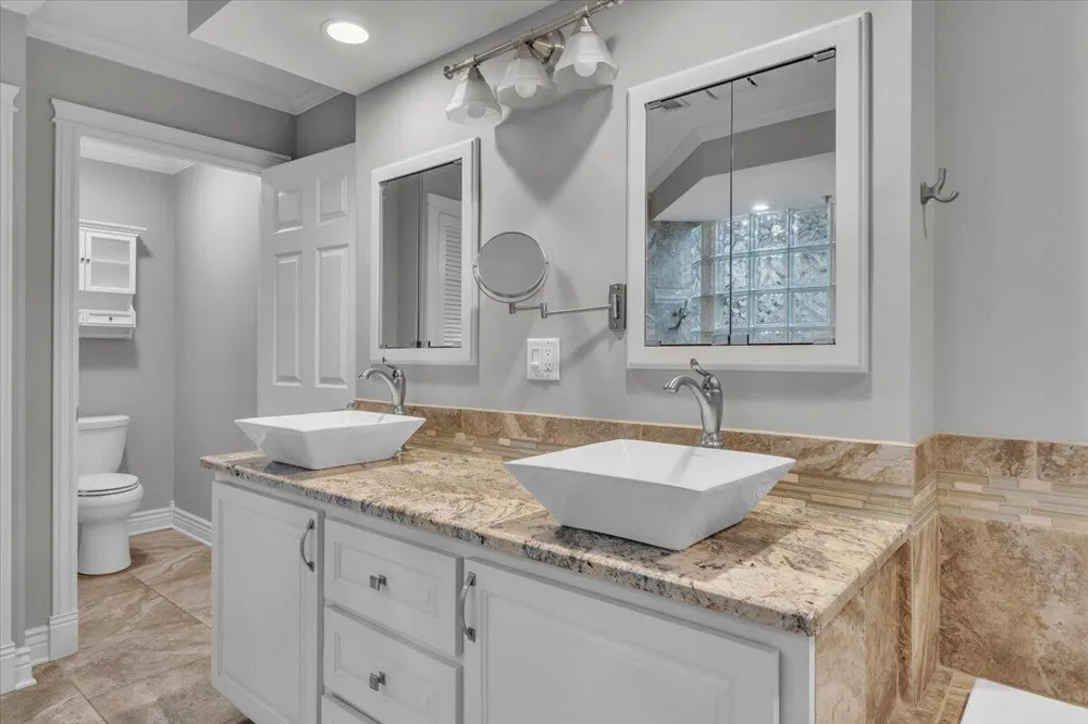 1004 Muirfield Court Schererville, IN 46375