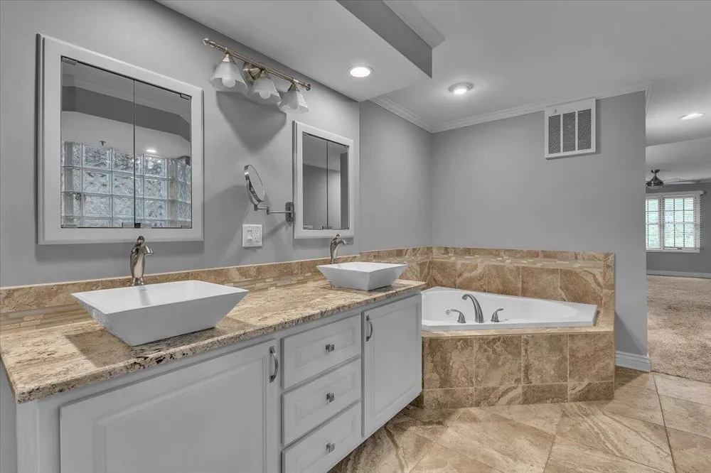1004 Muirfield Court Schererville, IN 46375