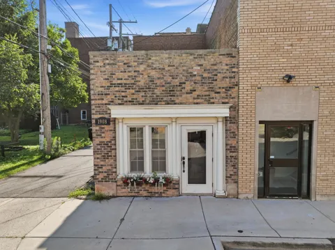 1908 Clark Street