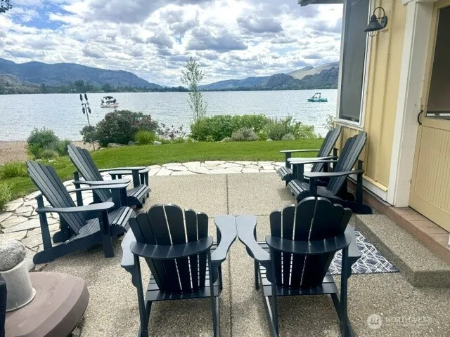 125 Malarkey Lane Oroville, WA 98844