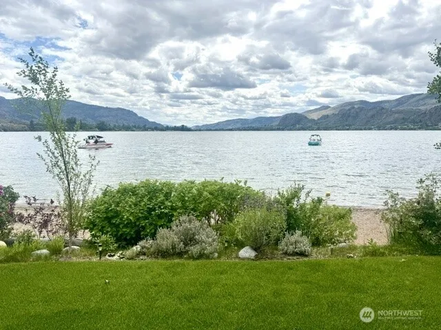 125 Malarkey Lane Oroville, WA 98844