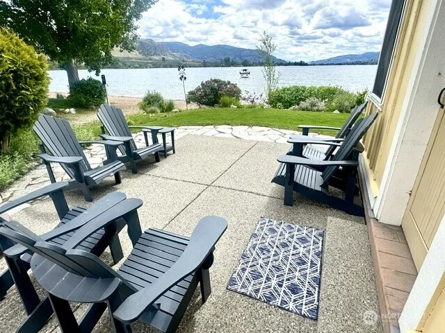 125 Malarkey Lane Oroville, WA 98844