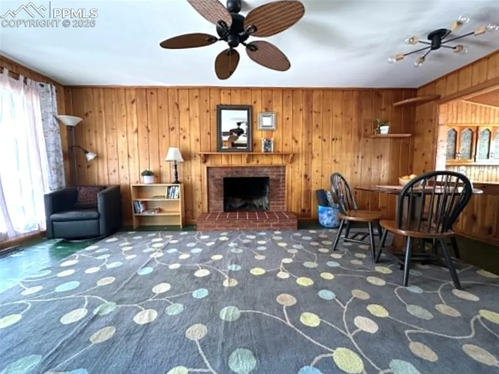 1102 Iowa Avenue Colorado Springs, CO 80909
