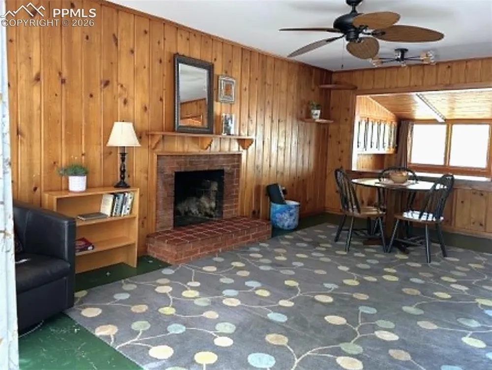 1102 Iowa Avenue Colorado Springs, CO 80909