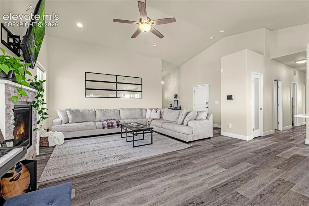 1696 E Silverwood Drive Pueblo, CO 81007