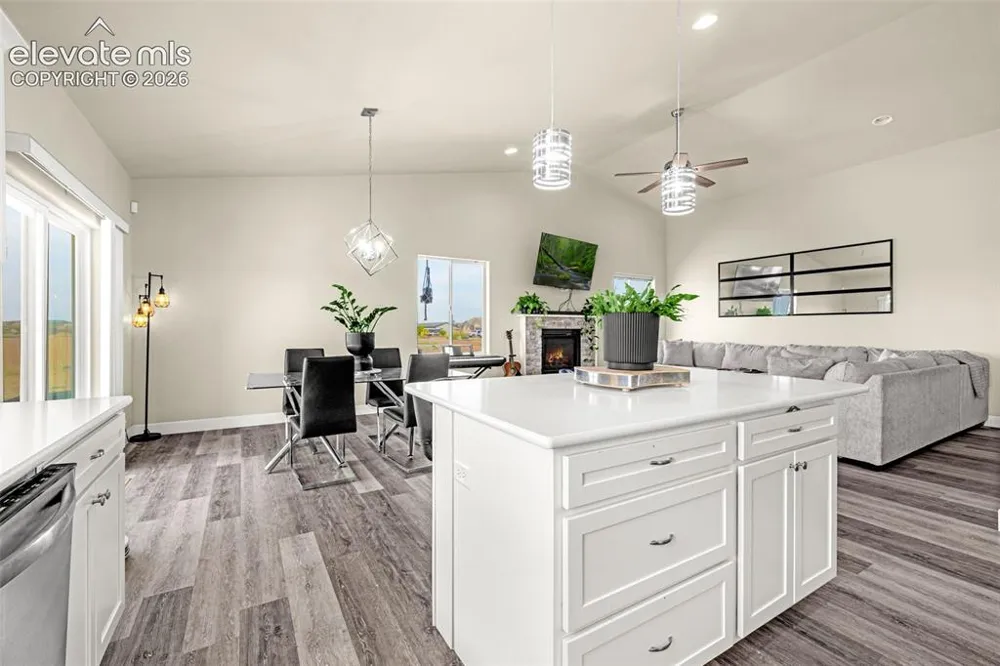 1696 E Silverwood Drive Pueblo, CO 81007
