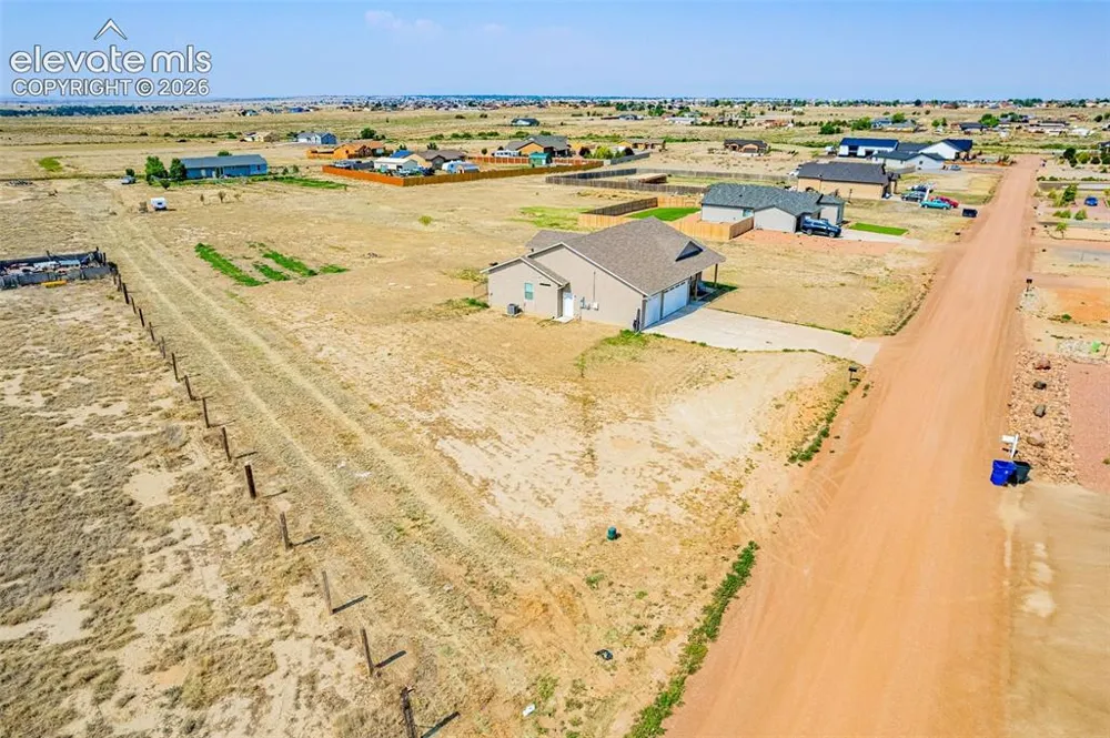 1696 E Silverwood Drive Pueblo, CO 81007